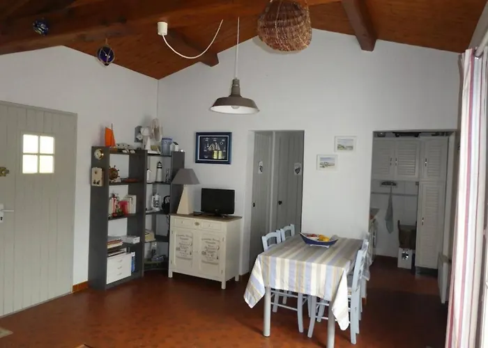 Maison 3 Pieces Avec Jardin A 600m De La - 6 Couchages - - Fr-1-224b-66 Barbâtre